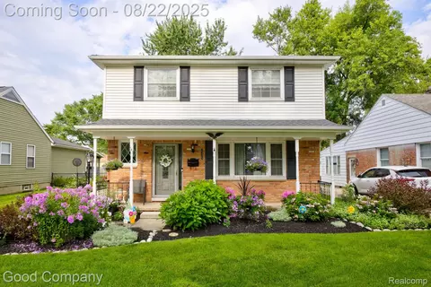 2375 Cummings Ave, Berkley, MI 48072