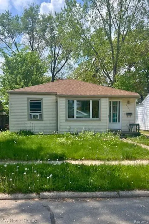 2041 Romeo St, Ferndale, MI 48220