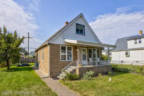 3939 Casmere St, Hamtramck, MI 48212