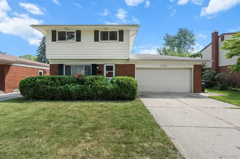 9719 Katherine St, Taylor, MI 48180