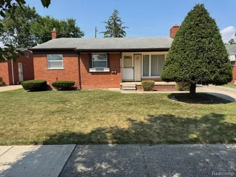 20472 Brookwood St, Dearborn Heights, MI 48127