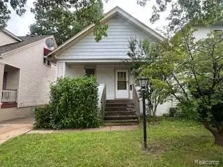 1451 Beaconsfield Ave, Grosse Pointe, MI 48230