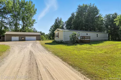 3125 W Sanilac Rd, Vassar, MI 48768