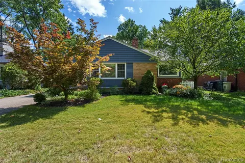 1211 Smith Ave, Royal Oak, MI 48073
