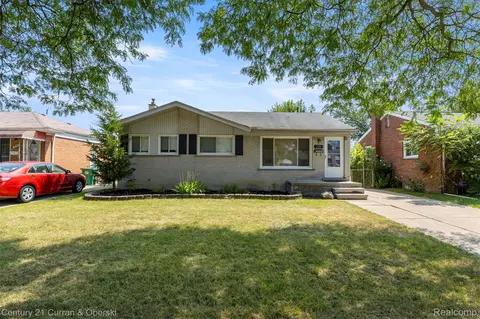 226 Belton St, Garden City, MI 48135