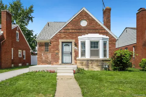 18709 Saint Marys St, Detroit, MI 48235