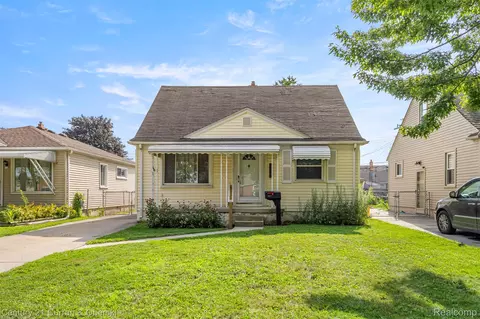 6415 Weddel St, Taylor, MI 48180