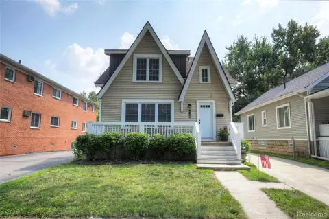 478 E Breckenridge St, Ferndale, MI 48220