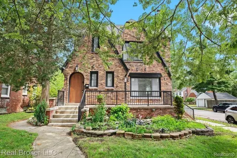 19000 Chandler Park Dr, Detroit, MI 48236