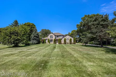 14805 27 Mile Rd, Washington, MI 48094