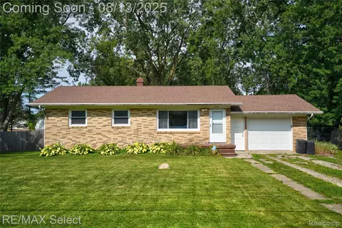 3201 Amelia Ave, Mount Morris, MI 48433
