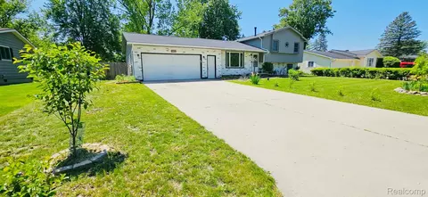 7046 Donelson Trl, Davison, MI 48423