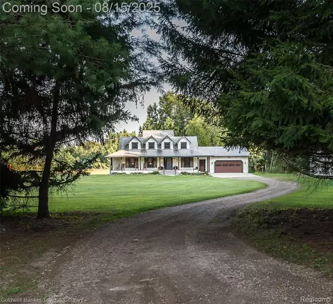 5646 Fleming Rd, Howell, MI 48836