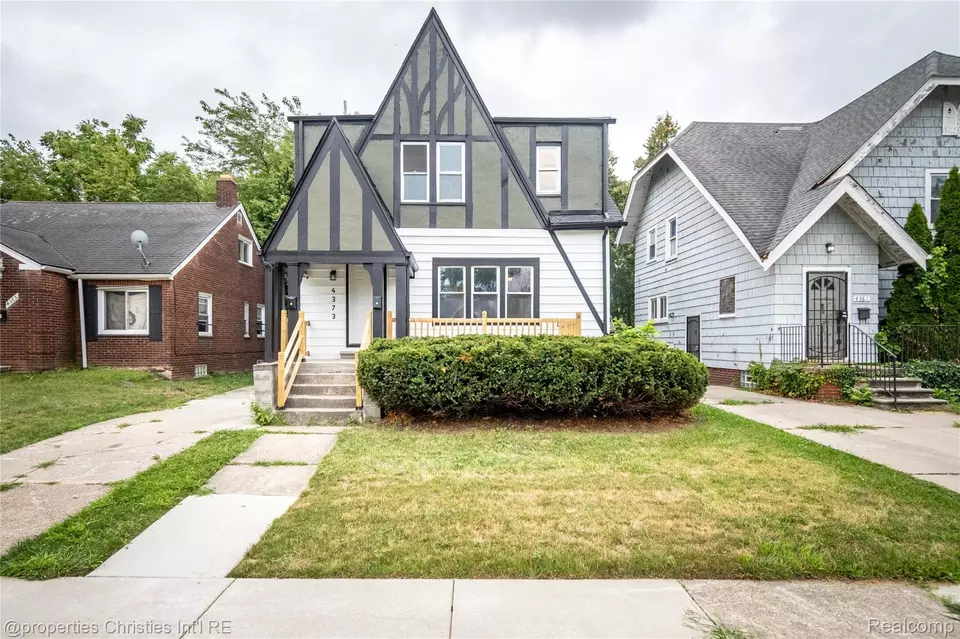 Exterior - 4373 Balfour Rd, Detroit, MI 48224 photo 6 of 8