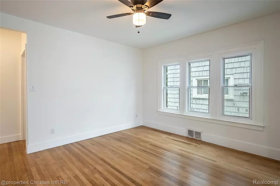 Living - 4373 Balfour Rd, Detroit, MI 48224 photo 6 of 7