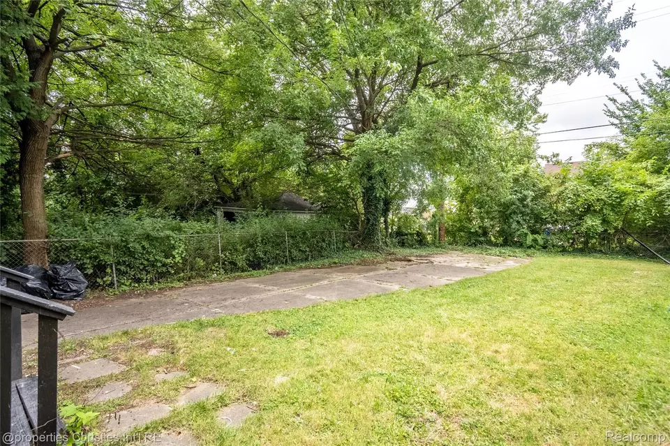 Exterior - 4373 Balfour Rd, Detroit, MI 48224 photo 5 of 8