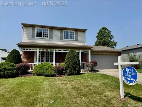 30218 Torry Ave, Flat Rock, MI 48134