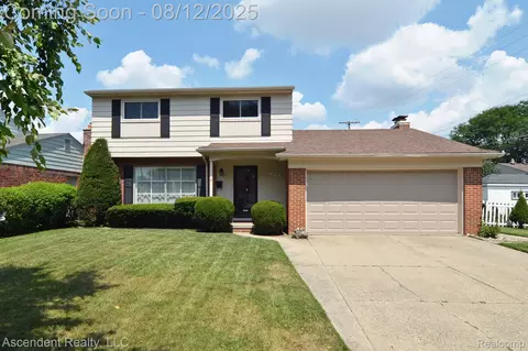 32418 Washington St, Livonia, MI 48150