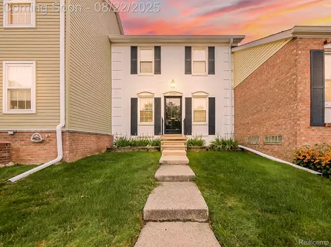 37354 Charter Oaks Blvd, Clinton Township, MI 48036