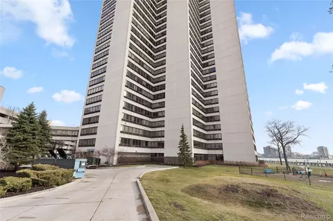 1001 W Jefferson #17G, Detroit, MI 48226