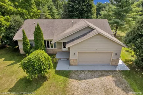 3443 Ivory Rd, Metamora, MI 48455