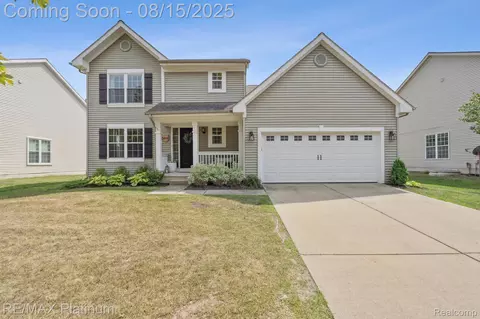 3868 Sugarbush Dr, Genoa, MI 48843