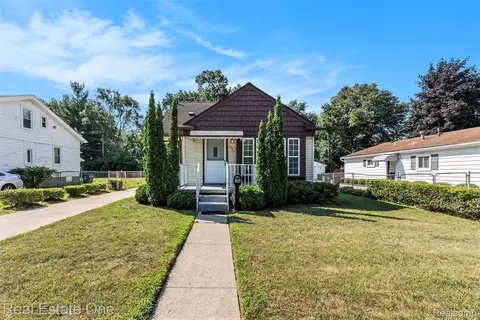 1697 Leroy St, Ferndale, MI 48220