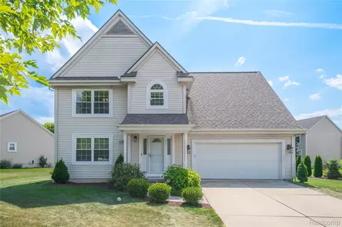 2160 Antrim Dr, Davison, MI 48423