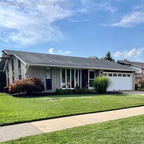 14551 Ronnie Ln, Livonia, MI 48154