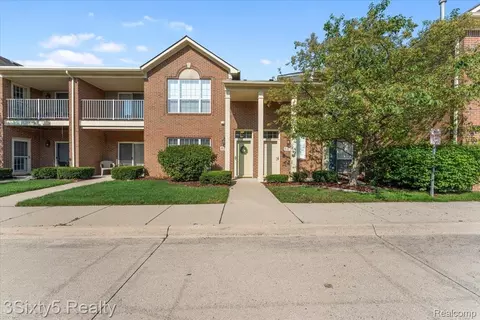 519 Mulberry St #33, Wyandotte, MI 48192