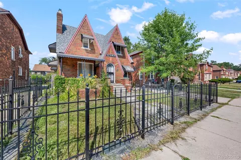 17397 Prairie St, Detroit, MI 48221