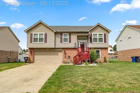 1242 Craig Dr, Westland, MI 48186