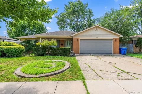 13738 Jenny Dr, Warren, MI 48088