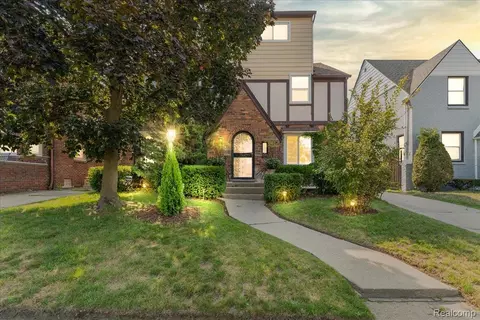 18307 Ohio St, Detroit, MI 48221