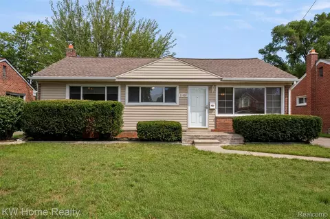 33038 Sheridan St, Garden City, MI 48135