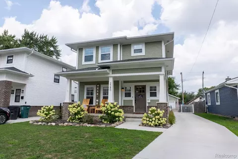 2380 Beverly Blvd, Berkley, MI 48072