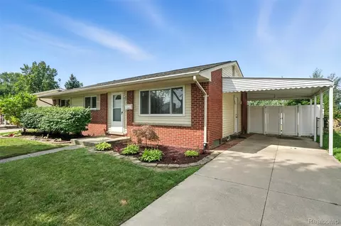 43633 Fortner Dr, Sterling Heights, MI 48313