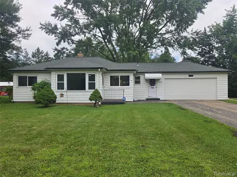1118 W Rowland St, Mundy, MI 48507