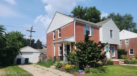 1019 E 4th St, Royal Oak, MI 48067