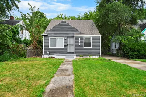 7484 Clayburn St, Detroit, MI 48228