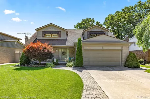 20401 Foxboro St, Riverview, MI 48193