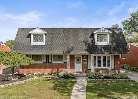 26828 Merideth Dr, Warren, MI 48091
