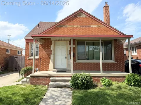 8121 Marian St, Warren, MI 48093
