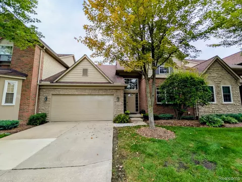 47587 Scenic Circle Dr S, Canton, MI 48188