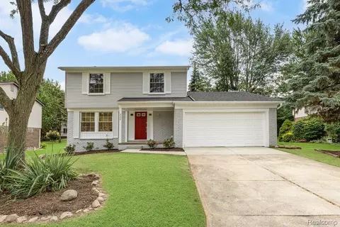 237 Union Dr, Rochester Hills, MI 48307