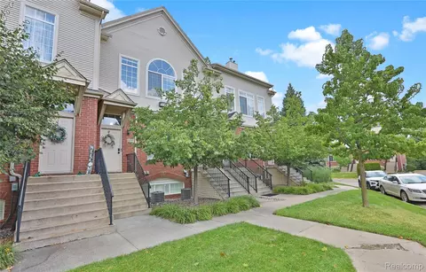 30707 Ardmore Ct, Novi, MI 48377