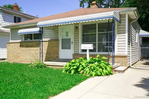 20926 Powers Ave, Dearborn Heights, MI 48125