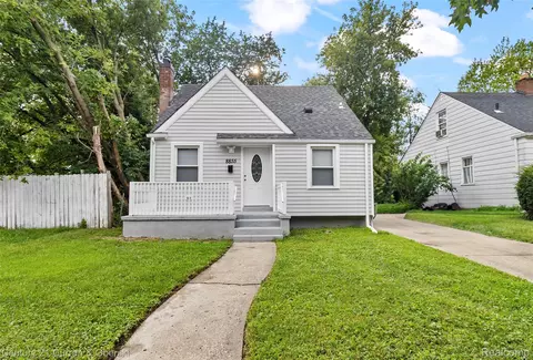 8855 Rosemont Ave, Detroit, MI 48228