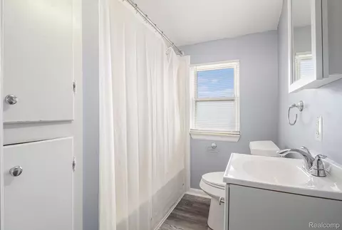 Bath - 1054 E Troy St, Ferndale, MI 48220 photo 2 of 2