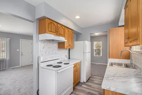 Kitchen - 1054 E Troy St, Ferndale, MI 48220 photo 3 of 3